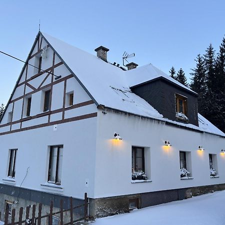 Wolf House Klinovec Ξενοδοχείο Loučná pod Klínovcem Εξωτερικό φωτογραφία